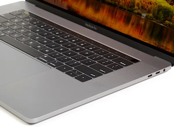 APPLE MacBook Pro 15 Inch 6